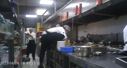 流动小厨助理爆料视频,揭秘幕后制作过程与美食秘籍 第3张 流动小厨助理爆料视频,揭秘幕后制作过程与美食秘籍 第3张